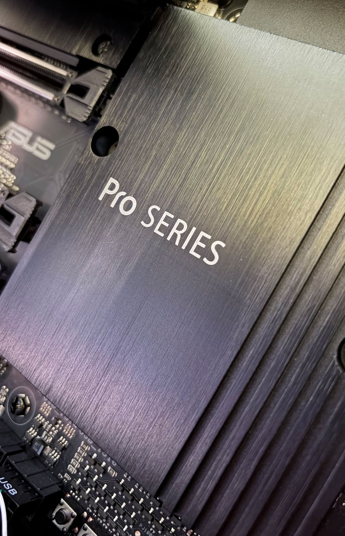 Λεπτομέρεια Msystems Pro Series workstation