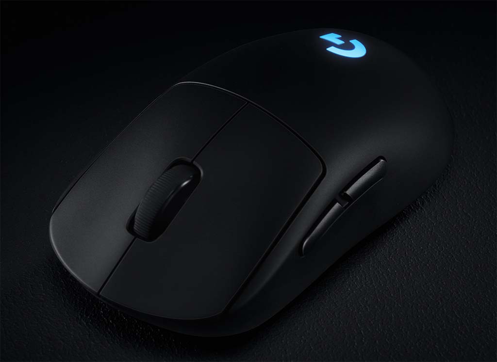 logitech mouse scrolling on its own windows 10